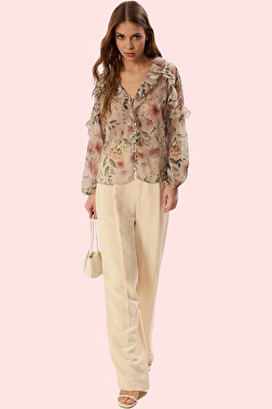 Kadın Çiçekli Desenli Şifon Gömlek Basic Kalıp Uzun Kol Regular Boy Yaz Aylarının Vazgeçilmezi