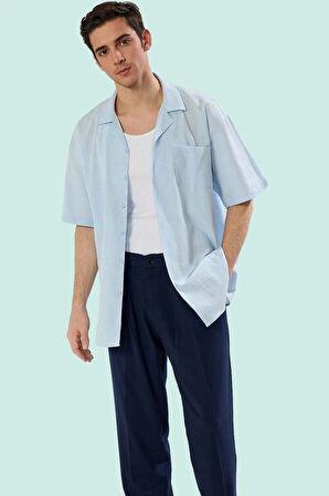 Erkek Oversize Fit Kısa Kollu Pamuklu Gömlek Apaş Yaka Düz Desen Günlük Stil Modern Tasarım