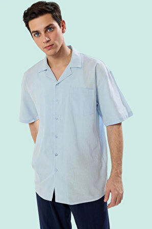 Erkek Oversize Fit Kısa Kollu Pamuklu Gömlek Apaş Yaka Düz Desen Günlük Stil Modern Tasarım