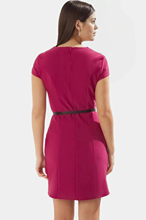 Şık Kemerli Mini Elbise Dokuma Kumaş Bodycon Kalıp Yazlık Dayanıklı Malzeme Özenle Seçilmiş
