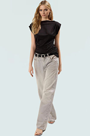 Fitted Kısa Kollu Örme Bluz Rahat Günlük Stil Zarifane Tasarım Konforlu Kesim