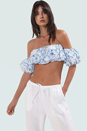 Yazlık Çok Çiçek Desenli Pamuk Bluz Kolsuz Carmen Yaka Rahat Kullanım Zarifane Tasarım