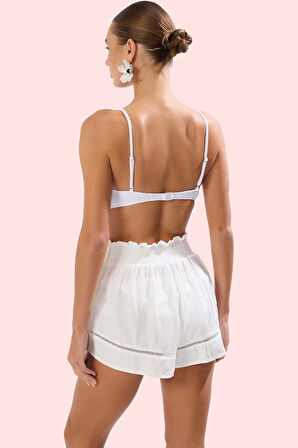 Kadın Kısa Boy Straight Kalıp Dokuma Plaj Şort Düz Desen Fırfırlı Detay Yaz Aylarının Vazgeçilmezi