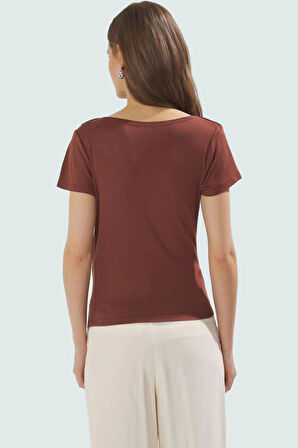 Kadın Kısa Kollu Örme Bluz Asimetrik Yaka Fitted Kalıp Premium Kalite Mükemmel Uyum