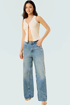 Poliviskon Kaşkorse V Yaka Fitted Crop Bluz Günlük Stil Konforlu Kesim Özenle Seçilmiş