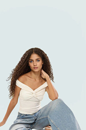 Viskoz Ribana Carmen Yaka Crop Bluz Yazlık Fitted Kalıp Modern Stil Kaliteli İşçilik