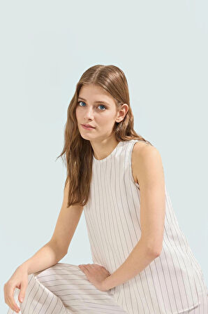 Yazlık Çizgili Keten Görünümlü Bisiklet Yaka Bluz Pantolon Takım Mükemmel Uyum Kaliteli İşçilik