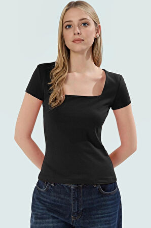 Kare Yaka Fitted Likralı Penye Bluz Yazlık Günlük Kullanım Trend Tasarım Konforlu Kesim