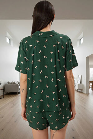 Kadın Kısa Kollu %100 Pamuklu Köpek Desenli Pijama Takımı Mükemmel Uyum Modern Stil Kaliteli İşçilik