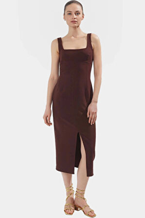 Zarif Midi Boy Kolsuz Dokuma Elbise Vücudu Saran 88% Polyester Yazlık Modern Stil Konforlu Kesim
