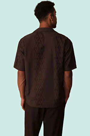 Erkek Kısa Kollu Apaş Yaka Nakışlı Gömlek Pamuklu Günlük Kullanım Yaz Aylarının Vazgeçilmezi