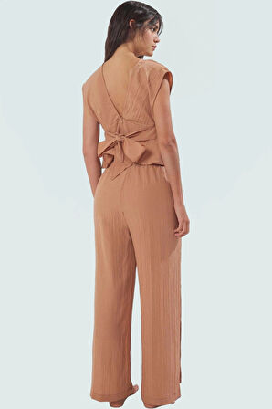 Şık Plaj Takımı Dokuma Kumaştan Kolsuz Bluz ve Yırtmaçlı Pantolon Konforlu Kesim Premium Kalite