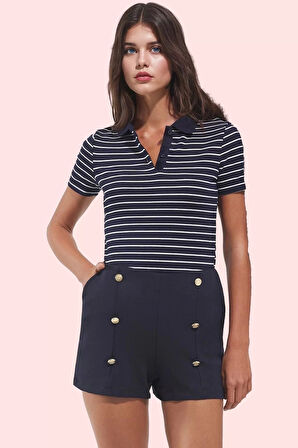 Kadın Düğmeli Bermuda Şort Yaz Aylarının Vazgeçilmezi Günlük Hafta Sonu Stilin Buluştuğu Yer