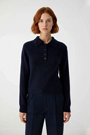 Kadın Regular Kalıp Polo Yaka Triko Kazak Kış Sezonu İçin Özel Tasarım Rahat Şık ve Konforlu