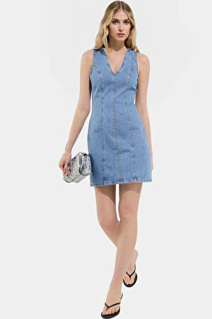 Yazlık Denim Mini Elbise V Yaka Basic Kalıp Pamuk Günlük Stil Konforlu Kesim Özenle Seçilmiş