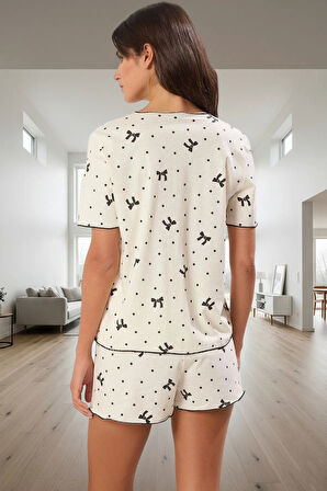 Kadın Pamuklu Pijama Takımı Kurdele Fiyonk Desenli Şortlu Rahat Ev Giyim Mükemmel Uyum