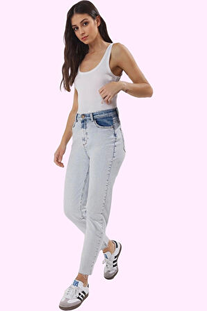 Kadın Yüksek Bel Mom Fit Jean Düz Desen Günlük Kombinler Hafta Sonu Yaz Aylarının Vazgeçilmezi