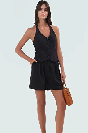 Yazlık Çizgili Finike Dokuma Halter Yaka Yelek Şort Takım Profesyonel Görünüm Konforlu Kesim