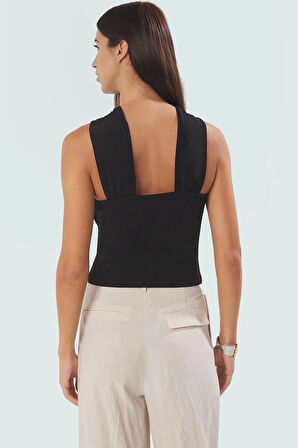 Şık Fitted Örme Bluz Altın Detay V Yaka Yazlık Özel Tasarım Trend Günlük Kullanım İçin