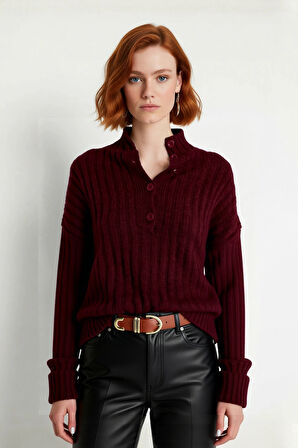 Kadın Oversize Kesim Düşük Kol Dik Yaka Fitilli Triko Kazak Kışlık Rahat ve Şık Günlük Kombinler