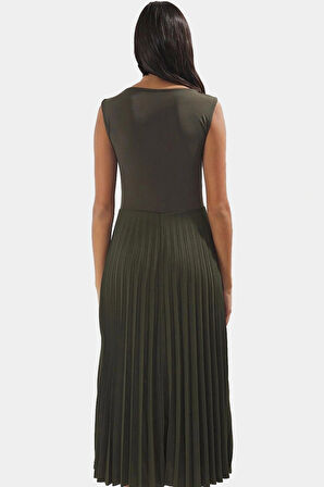 Pileli Midi Elbise Şık Gece Elbisesi Polyester Elastan Kumaş Dayanıklı Malzeme Özel Tasarım