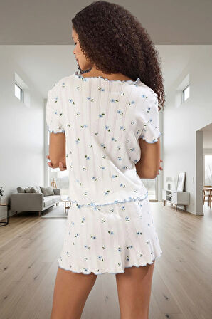 Kadın Yazlık %100 Pamuklu Çiçekli Pijama Takımı Seçkin Malzeme Modern Stil Şık Görünüm Özel Tasarım