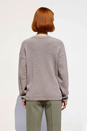 Kadın V Yaka Regular Kalıp Düşük Kol Triko Kazak Kış Günlerinin Şık ve Rahat Seçimi Kaliteli