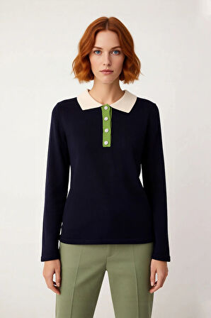 Kadın Lacivert Renk Bloklu Polo Yaka Taş Düğmeli Triko Kazak Kış Sezonu İçin Şık Ve Konforlu Bir