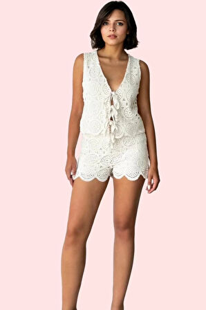 Kadın Çiçekli Brode Mini Şort Yüksek Bel Pamuklu Yazlık Günlük Kombin Yaz Aylarının Vazgeçilmezi