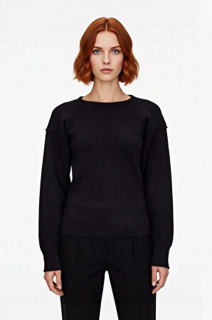 Kadın Regular Kalıp Bisiklet Yaka Özel İplik Düz Deseniyle Triko Kazak Kış Sezonu İçin İdeal