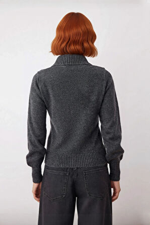 Kadın Triko Kazak Regular Kalıp Polo Yaka Taş Detaylı Uzun Kollu Kışlık Şık Ve Modern Tasarım