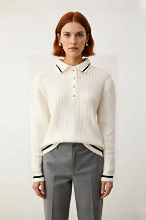 Kadın Ekru Regular Kalıp Polo Yaka Düşük Kol Renk Bloklu Orta Kalınlık Triko Kazak Günlük Şıklık