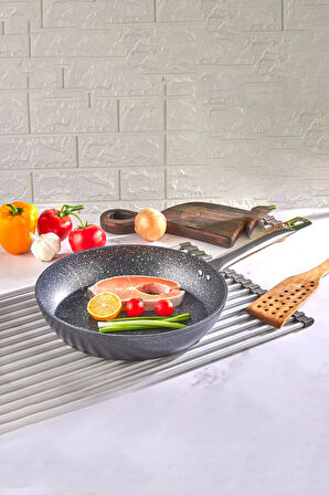 Galaksi Döküm Granit Tava Çelik Sap 26 cm Siyah