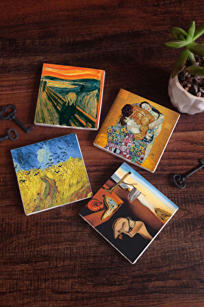 Dalí Belleğin Azmi, Van Gogh Buğday Tarlası, Çığlık, Klimt Aile Kucaklama Taş Bardak Altlığı Masaüstü Koruyucu Altlık 4 Parça Set 10x10cm Stone Coasters