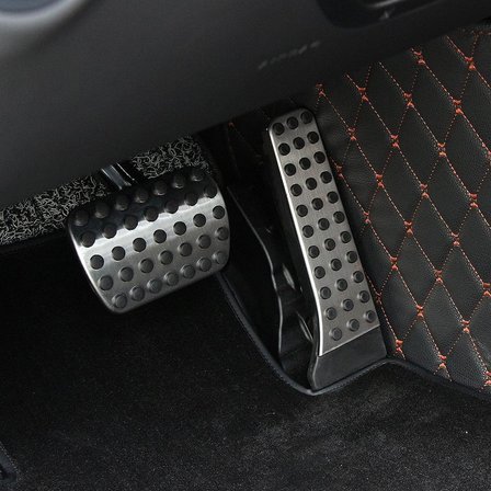 Mercedes W204-W207-W211-W212-W215-W220-E250 Uyumlu Geçme Otomatik Pedal Seti 3 Parça Siyah Krom