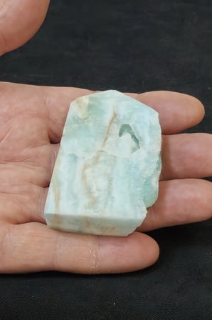 Nadir Bulunan Hemimorfit Kristali Piramit Kesim 30HM