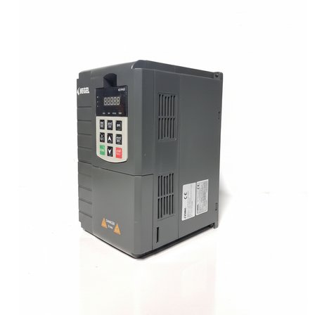 Hegel 7.5KW 10HP Trifaze MPPT DC Pompa Sürücüsü 380V Solar Pompa İnverteri
