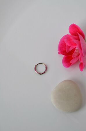 Çelik İnce Halka Piercing 8 mm Tragus Helix Kıkırdak Hologram Renkli