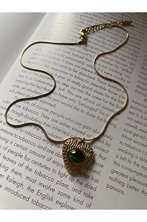 Zümrüt Taşlı Kalp Çelik Kararmaz Gold Kolye