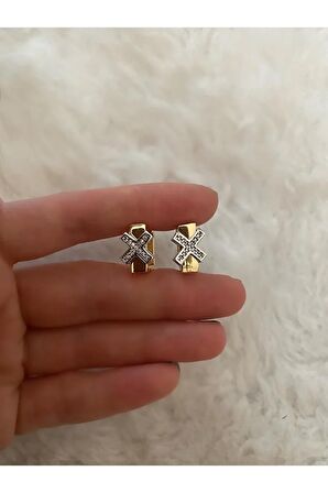 Kare Taşlı X Kalpli Gold Küpe Çifti