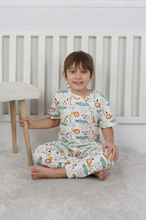 İSOB Ekru Hayvanlar Alemi Desenli %100 Pamuk Erkek Çocuk Kısa Kollu Pijama Takımı 3-8 Yaş 41313-E
