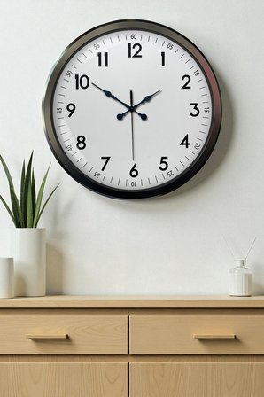Black Classic 52 Cm Metal Modern Ve Şık Duvar Saati