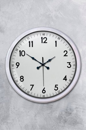 Beyaz Dekoratif Stil 52 Cm Metal Duvar Saati