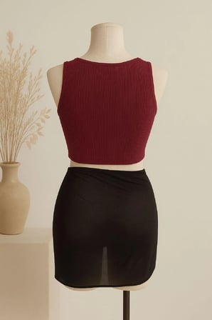Kadın Bordo Yuvarlak Yaka Crop ve Siyah Transparan Pareo 2’li Set