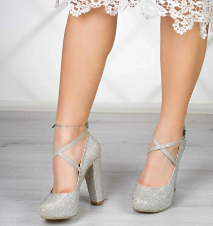 KADIN ABİYE GÜMÜŞ ÇUPRA ÇAPRAZ BAĞLAMALI PLATFORM AYAKKABI