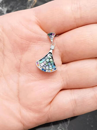 925 Ayar Gümüş Üçgen Sedefli Çok Renkli Taşlı Çivili Küpe