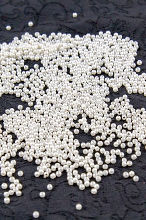 Krem Bej Tonunda 3 mm Plastik İnci Boncuk Takı Aksesuar Malzemesi (25 Gr)