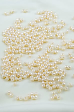 4 mm Krem Koyu Ton Plastik İnci Boncuk Aksesuar Takı Malzemesi (25 Gr)