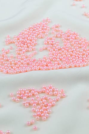 4 mm Pembe ve Soluk Ton Plastik İnci Boncuk Aksesuar Takı Malzemesi (25 Gr)