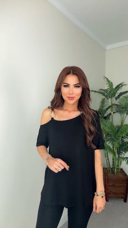 Pomeya  Kadın Kısa Kollu Tek Omuzdan Askılı Toka Detaylı Viskon Bluz
